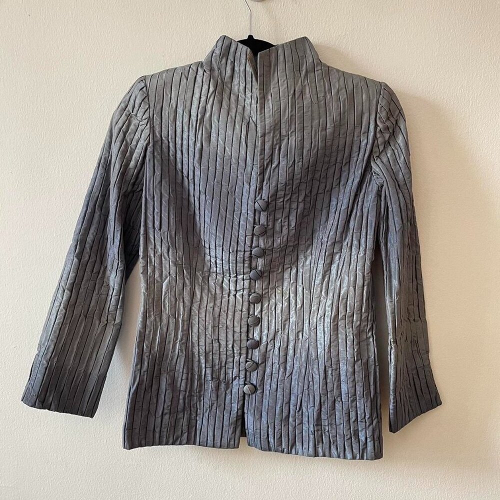 Vintage pleated silver lightweight jacket.